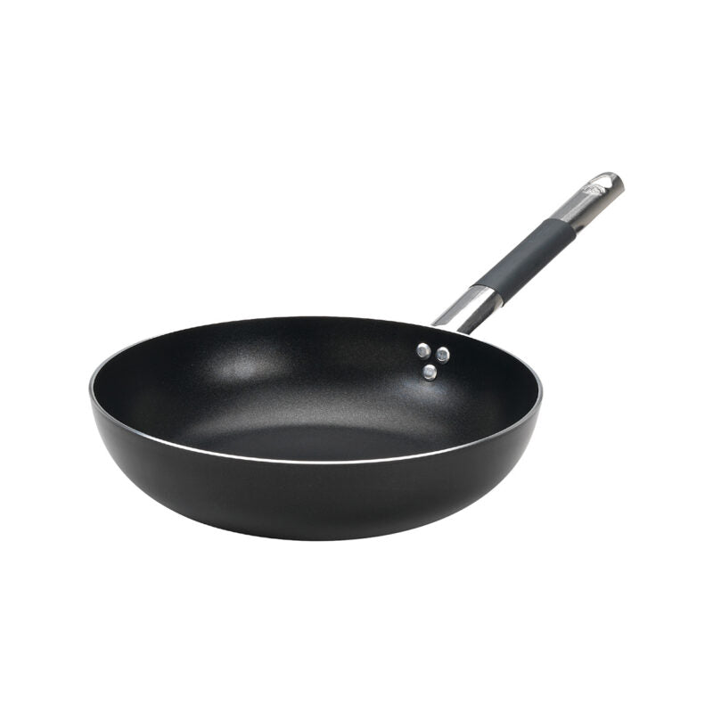 Pentole Agnelli - Padella antiaderente AlBlack svasata alta in alluminio 3mm – 1 manico Padella svasata alta in alluminio 3mm Antiaderente interno ed esterno 1 manico in acciaio Inox con guaina “cool”. Adatta per i piani cottura a gas, elettrica e radiant